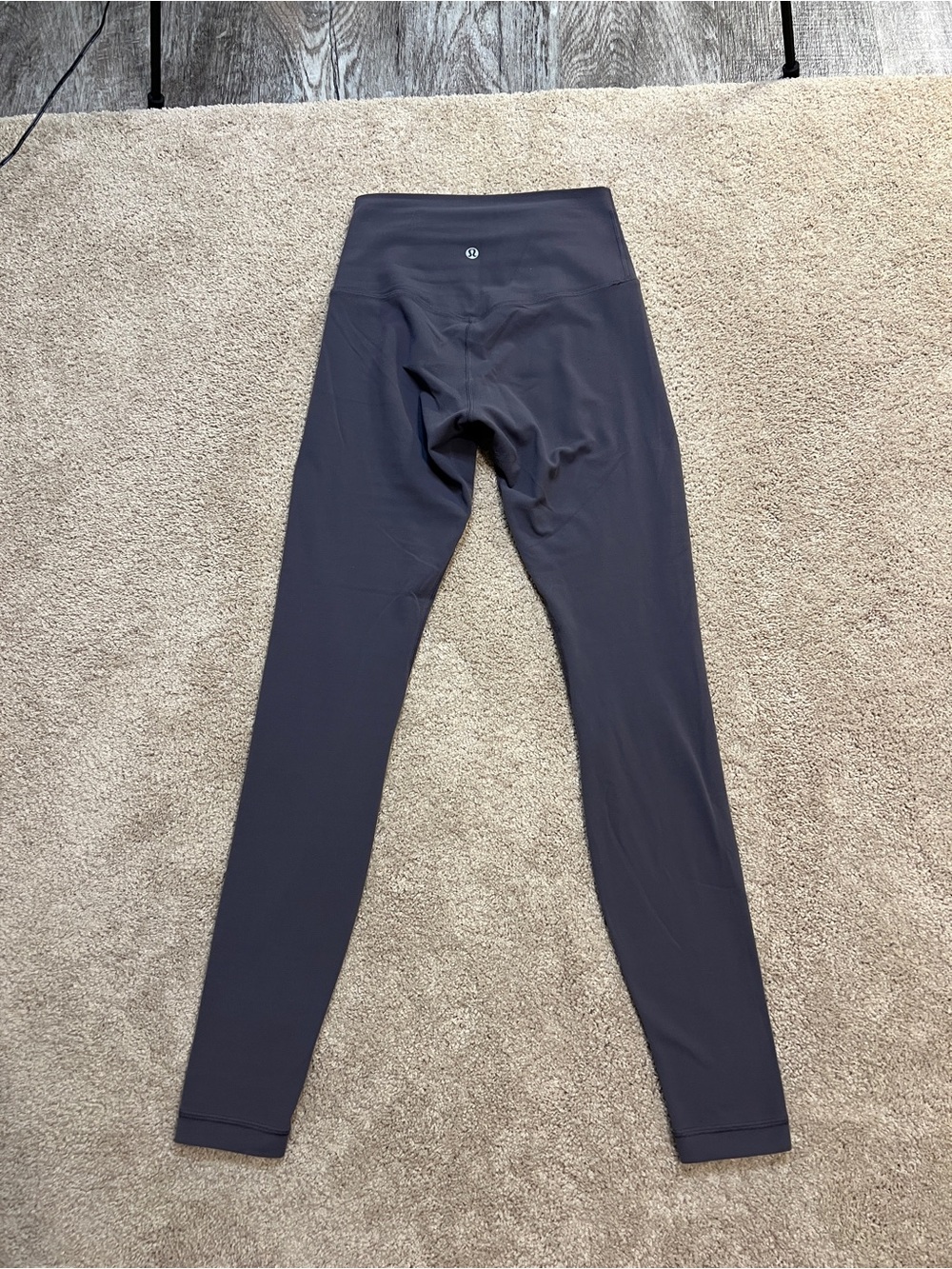 Women’s Lululemon Align NULU High Rise 28” Leggings Size 4